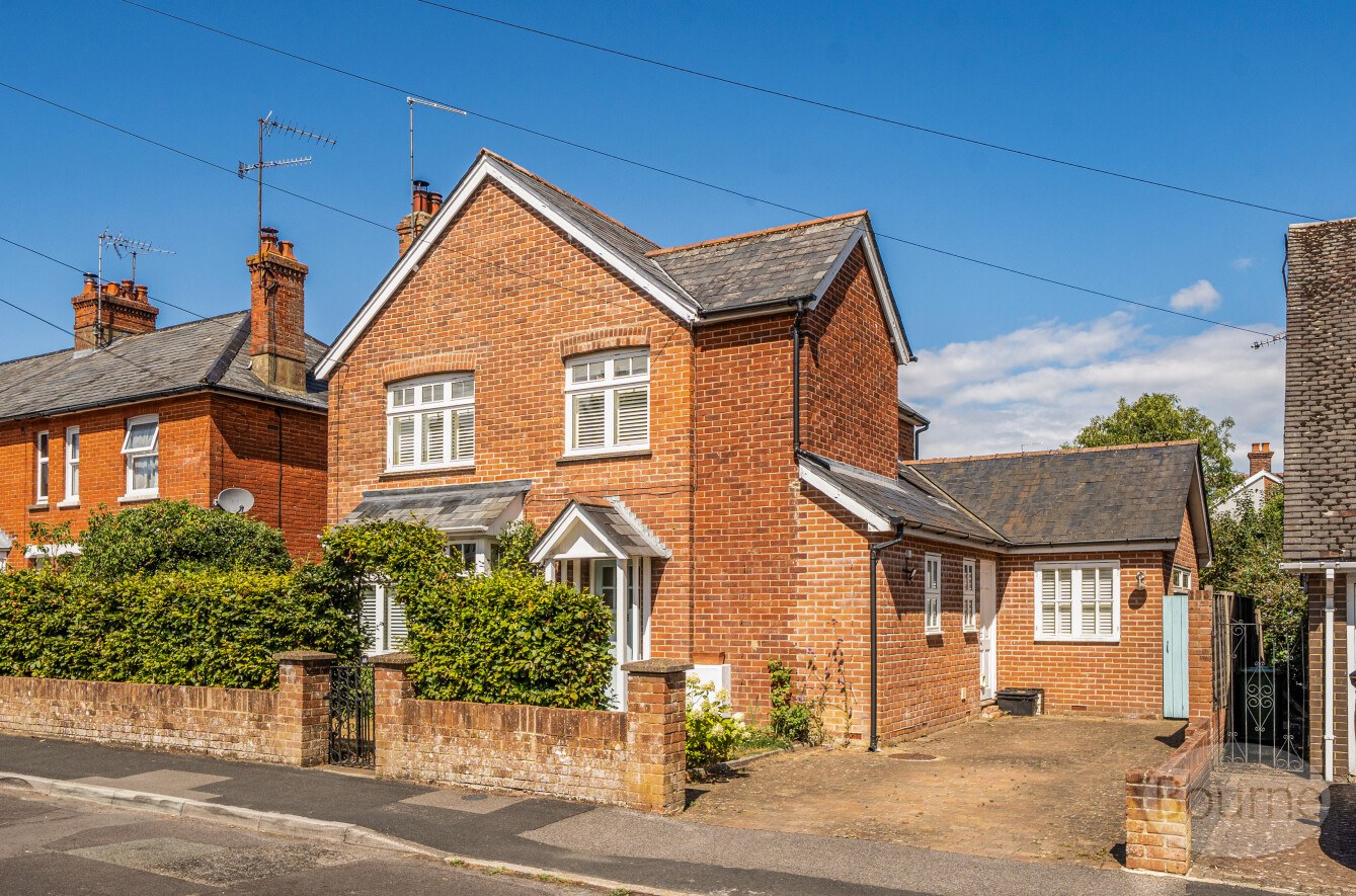 Queens Road, Alton, Hampshire, GU34