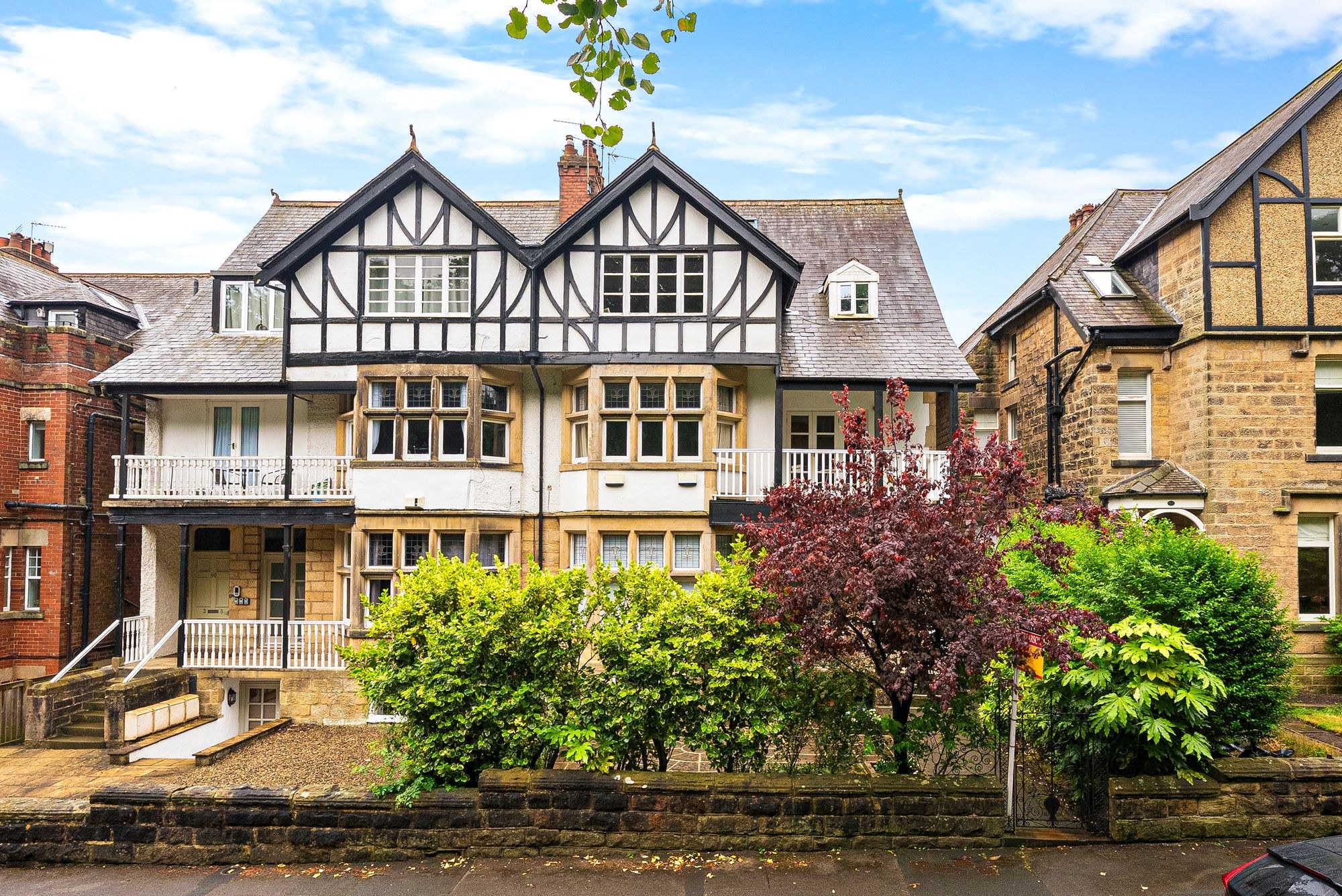 1 bed home for sale in Harlow Moor Drive, Harrogate