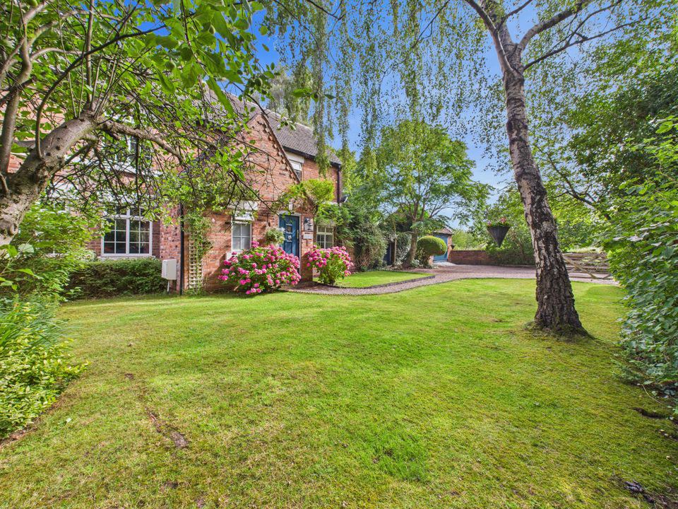 Yew Tree Cottages, Walmley Ash Lane, Walmley, Sutton Coldfield, B76, photo 26