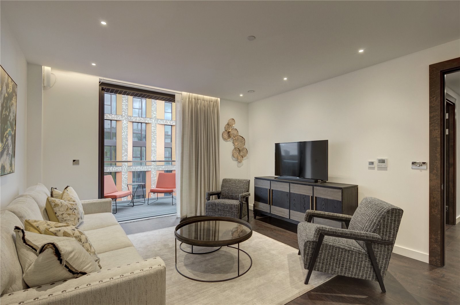 Thornes House, 4 Charles Clowes Walk, Nine Elms, SW11