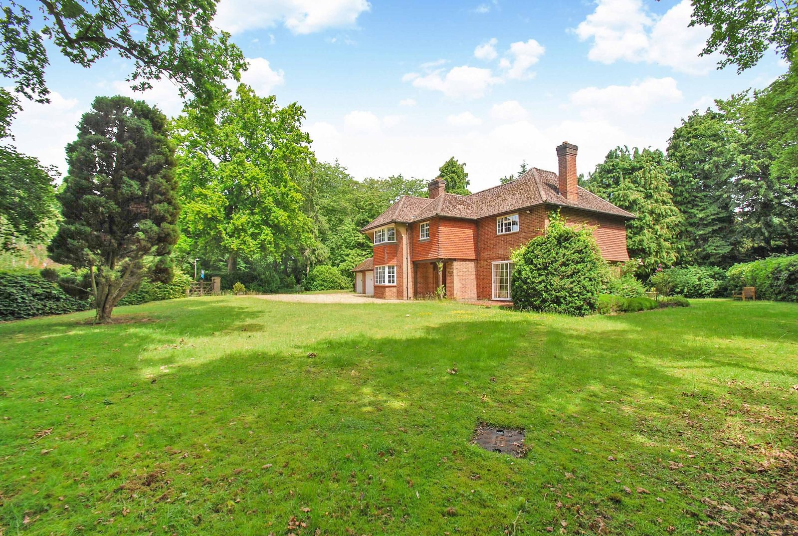 Westfield Road, Beaconsfield, Buckinghamshire, HP9