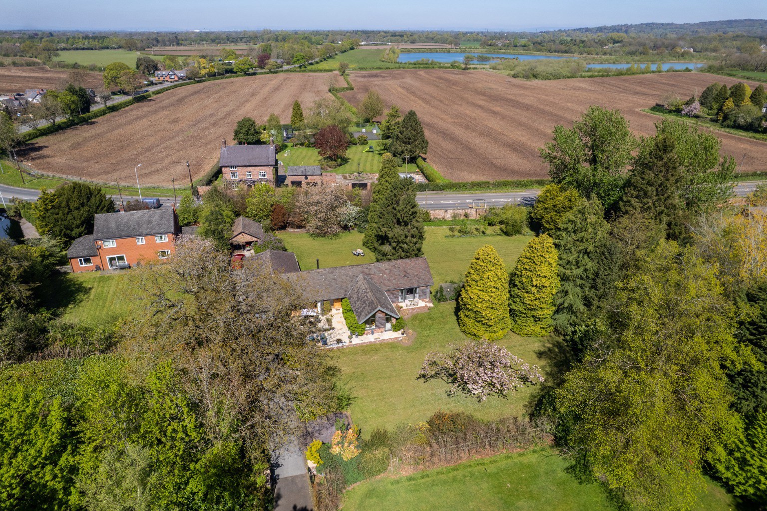 Manor Lodge, Holmes Chapel Road, Chelford, photo 36