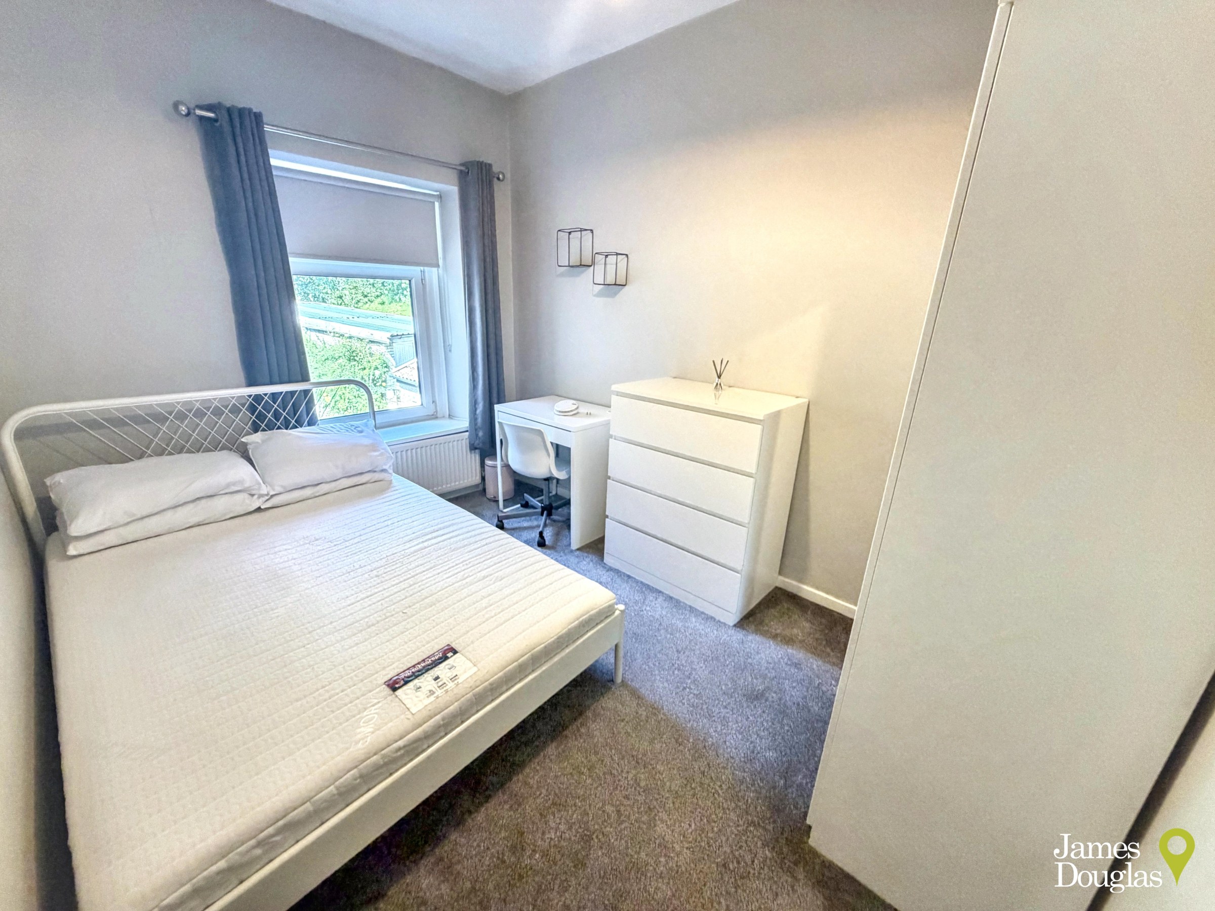 Oxford Street, Treforest, photo 17