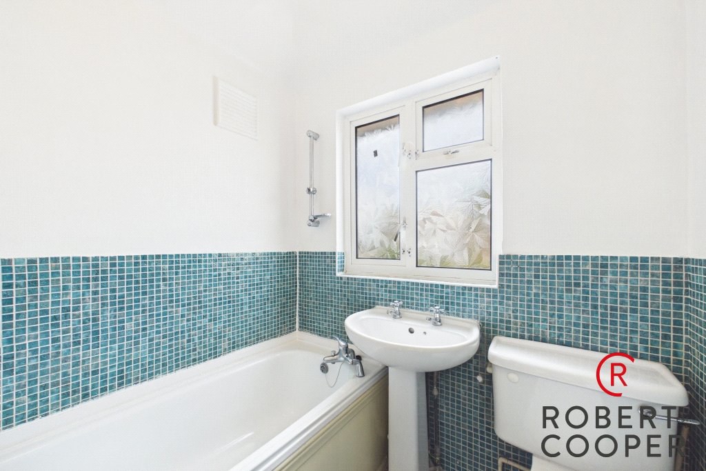 Leven Way, Hayes, UB3, photo 9