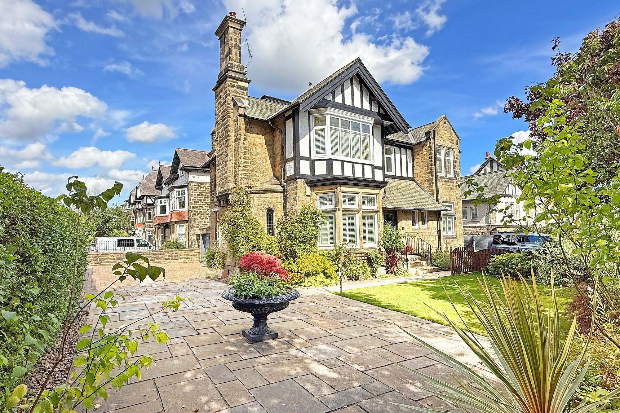 6 bed home for sale in Wheatlands Road, Harrogate