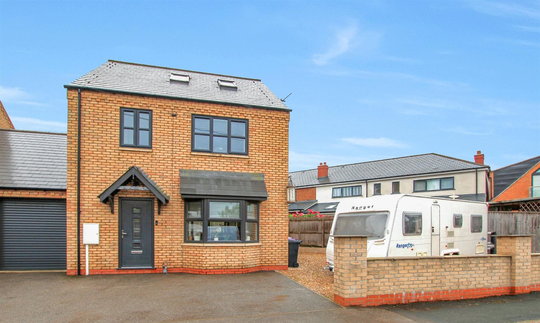house - detached in Wragby