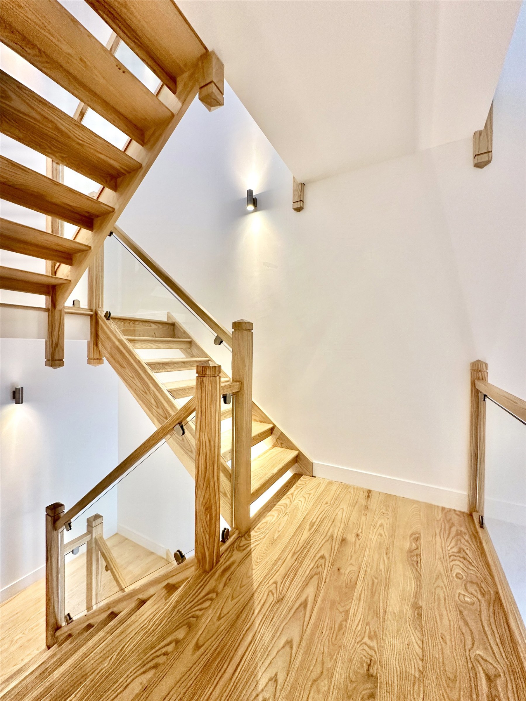 Striking Very Spacious Contemporary Home, Langmead Drive, Bideford, Devon, EX39, photo 26