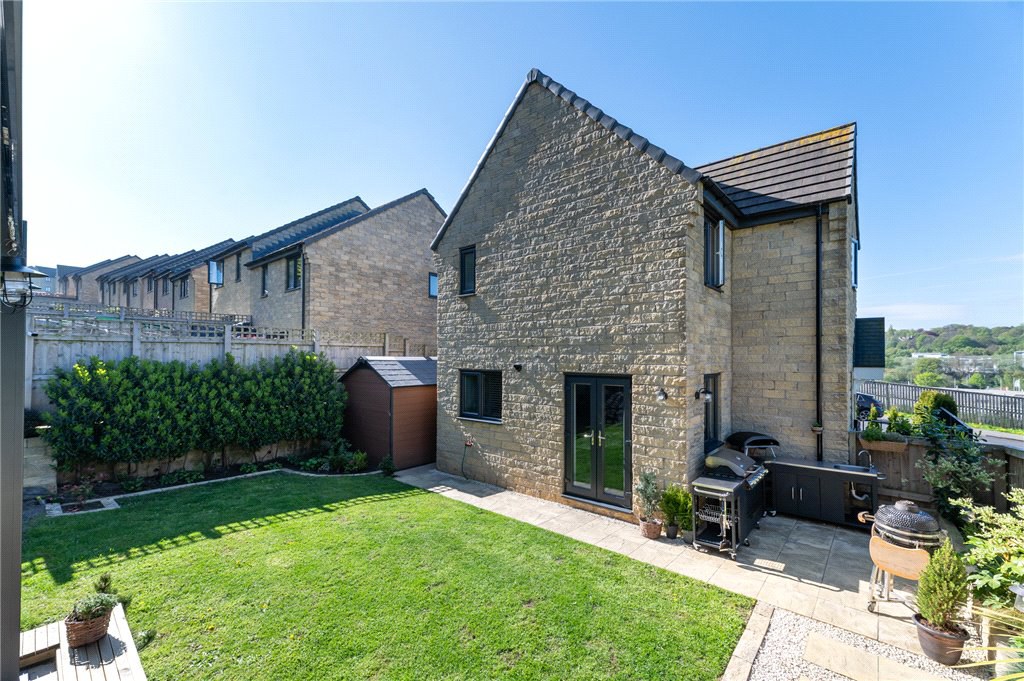 Poplars Park Road, Bradford, West Yorkshire, BD2, photo 23