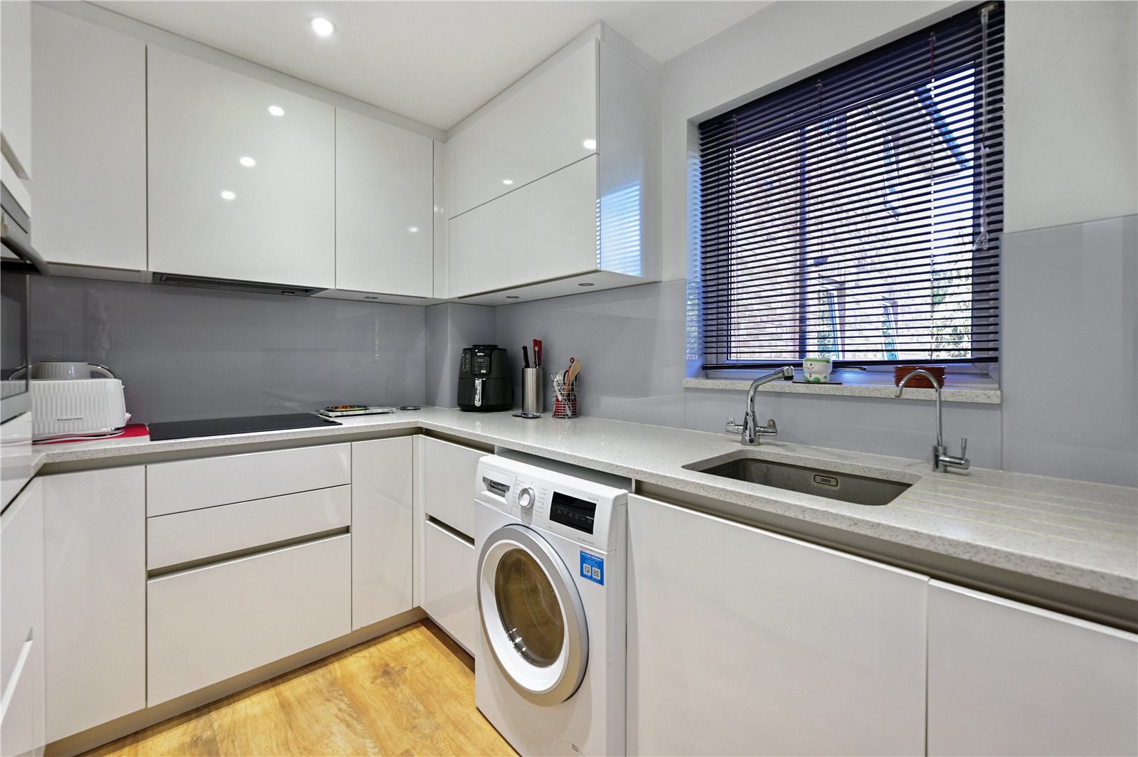 Salisbury Road, Farnborough, Hampshire, GU14, photo 3