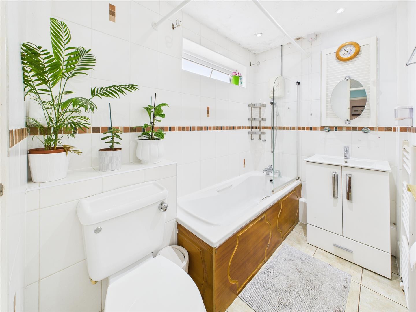 Mayfield Drive, Hucclecote, photo 12