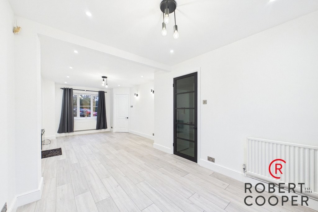 Wilder Close, Ruislip, Middlesex, HA4, photo 3