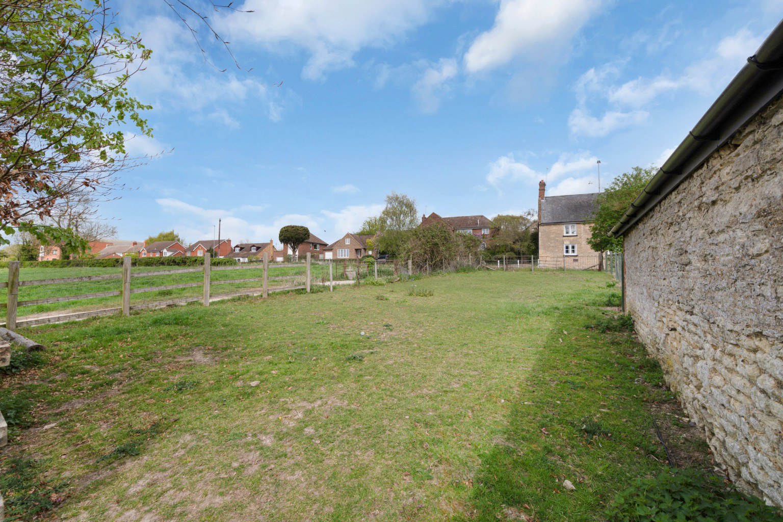 Springvale Farm, London Road, Bozeat, Northamptonshire, NN29, photo 33