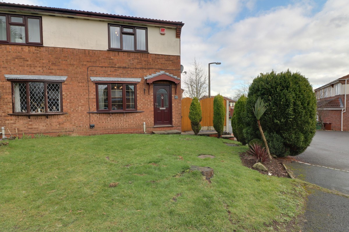 Beech Pine Close