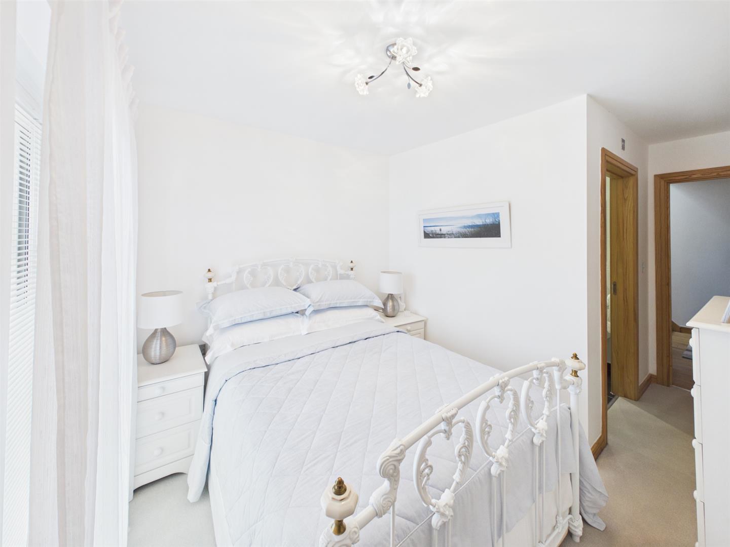 Pentre Nicklaus Village, Llanelli, photo 25