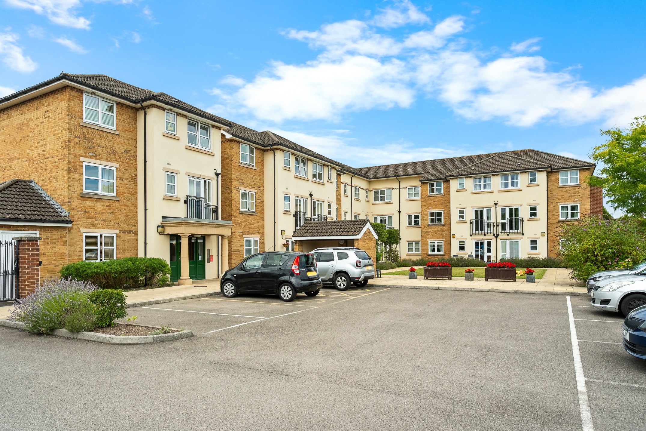 Birch Court, Latteys Close, Heath, Cardiff CF14 4PZ