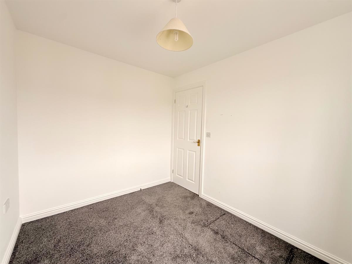 Heol Y Fronfraith Fawr, Bridgend, photo 20