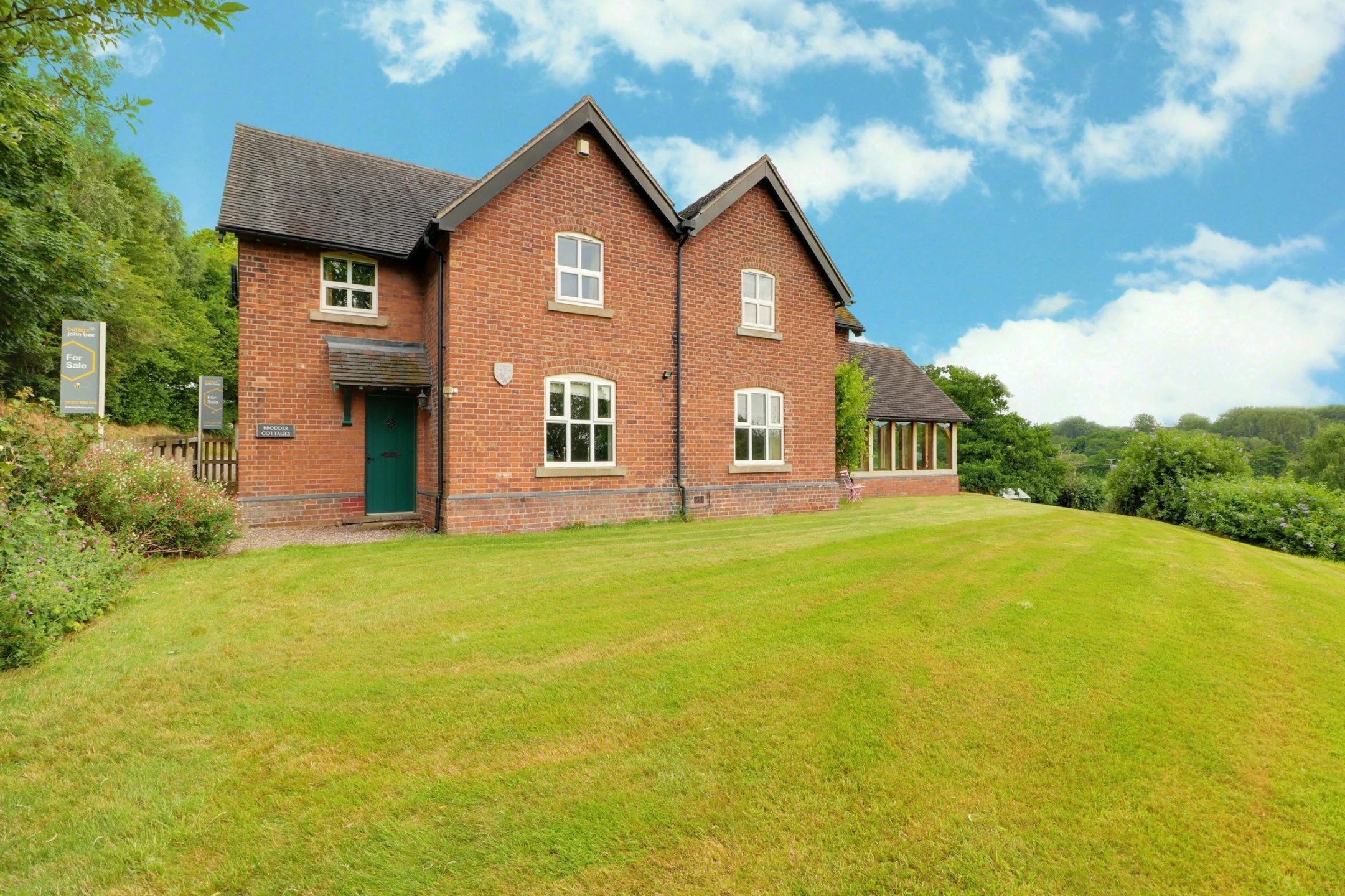 Brodder Cottages