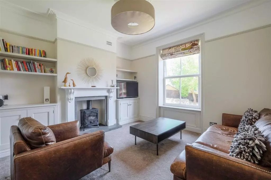 The Mount, Lightcliffe Road, Brighouse, HD6, photo 15