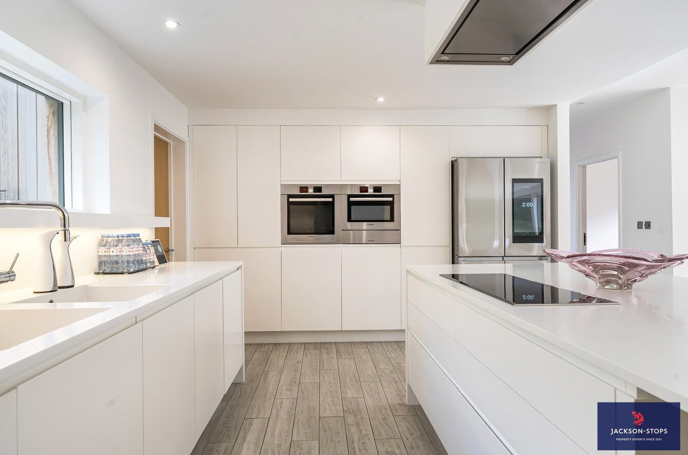 The Woods, Woburn Road, Heath & Reach, Bedfordshire, LU7, photo 6