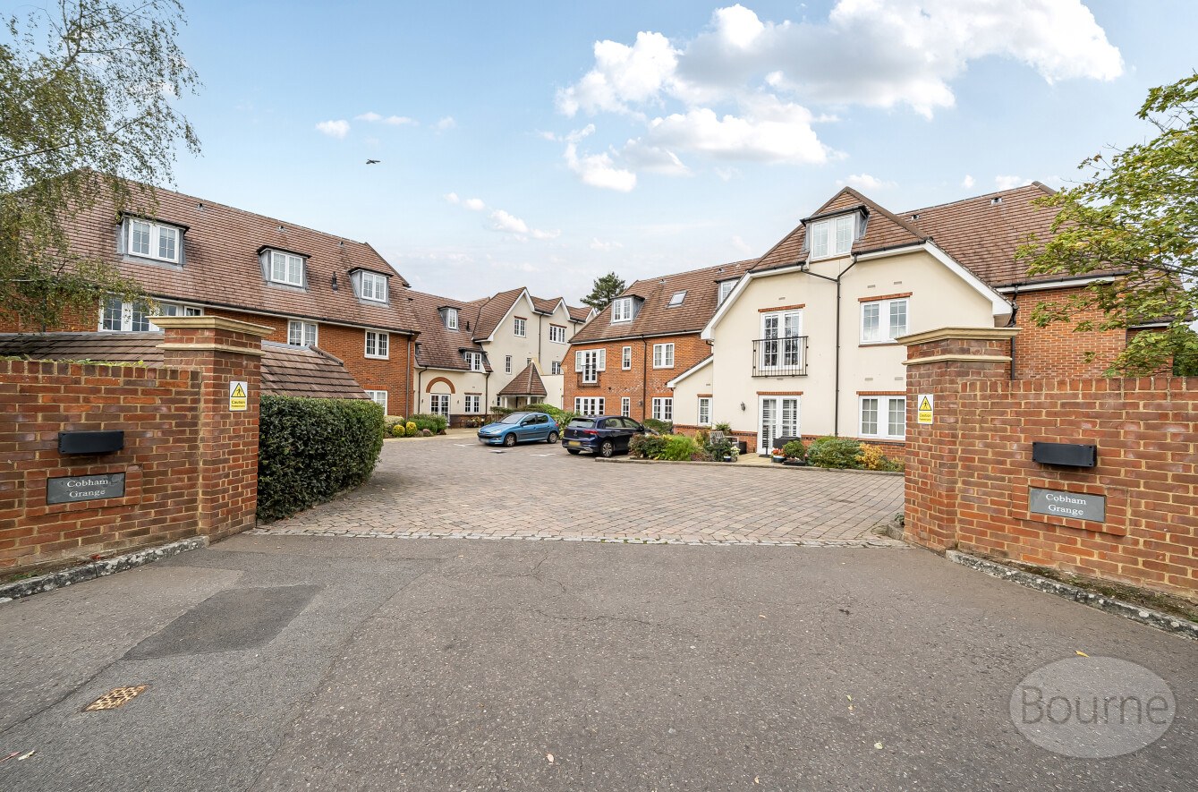 Between Streets, Cobham, Surrey, Surrey, KT11