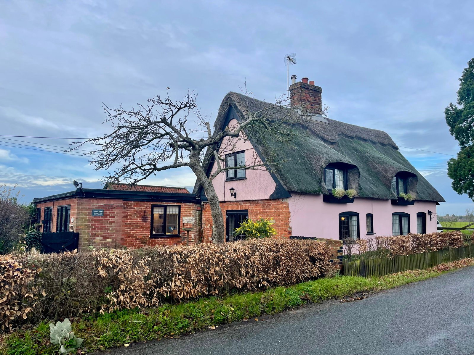 Thatched cottage Rendham Road