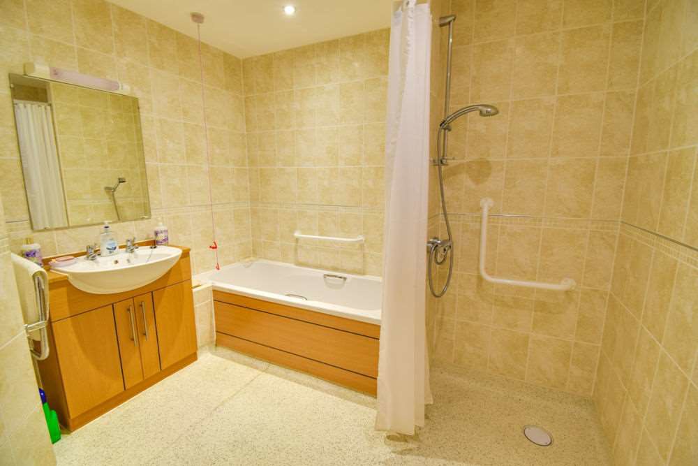 Dutton Court, Cheadle Hulme SK8 5BF, photo 7